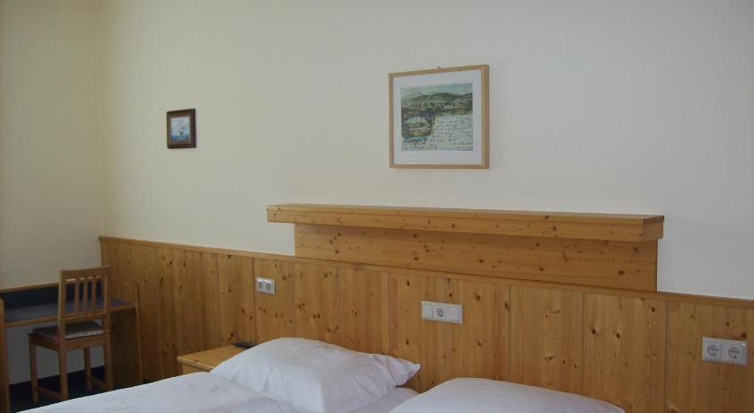 Hubertushof Fromwald Hotel Und Gasthof Bad Fischau Eksteriør billede