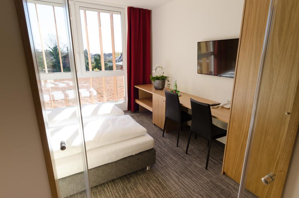 Hubertushof Fromwald Hotel Und Gasthof Bad Fischau Eksteriør billede